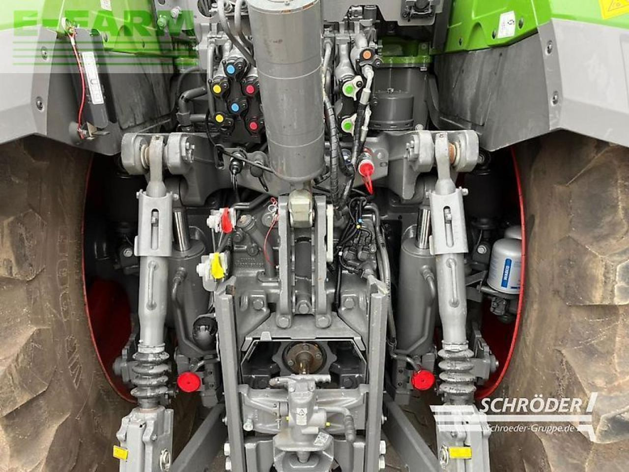 Traktors Fendt 1050 vario gen3 profi plus: foto 9 Traktors Fendt 1050 vario gen3 profi plus: foto 9