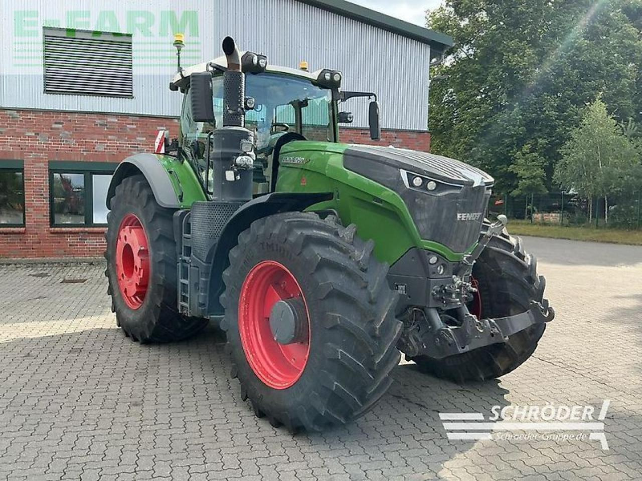 Fendt 1050 vario s4 profi plus ProfiPlus - Traktors: foto 1 Fendt 1050 vario s4 profi plus ProfiPlus - Traktors: foto 1