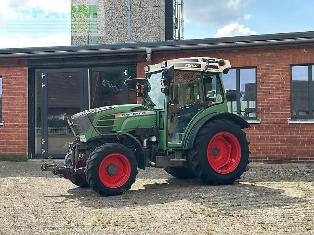 Fendt 207 f vario F - Traktors: foto 2 Fendt 207 f vario F - Traktors: foto 2