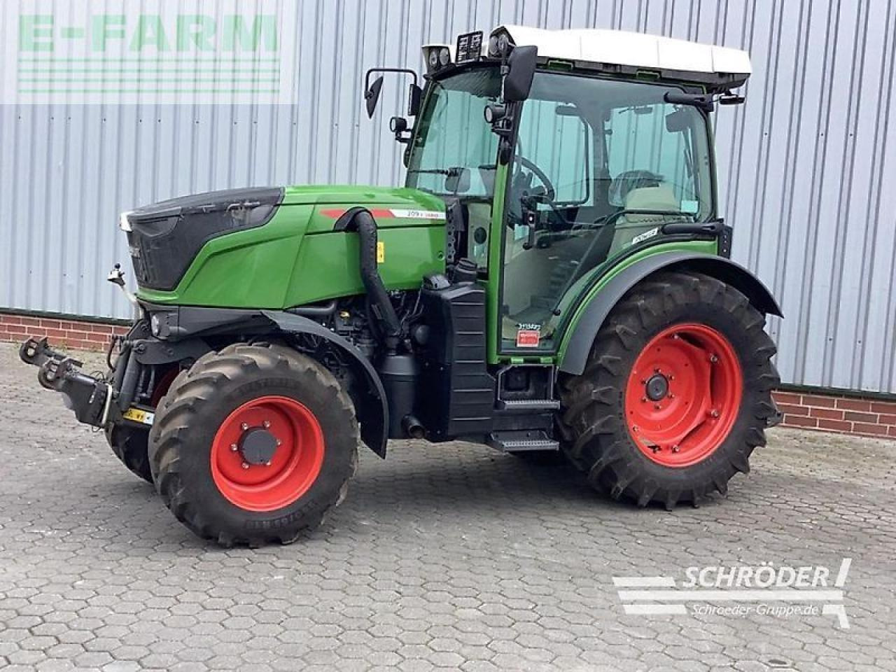 Fendt 209 f vario gen3 power F - Traktors: foto 1 Fendt 209 f vario gen3 power F - Traktors: foto 1