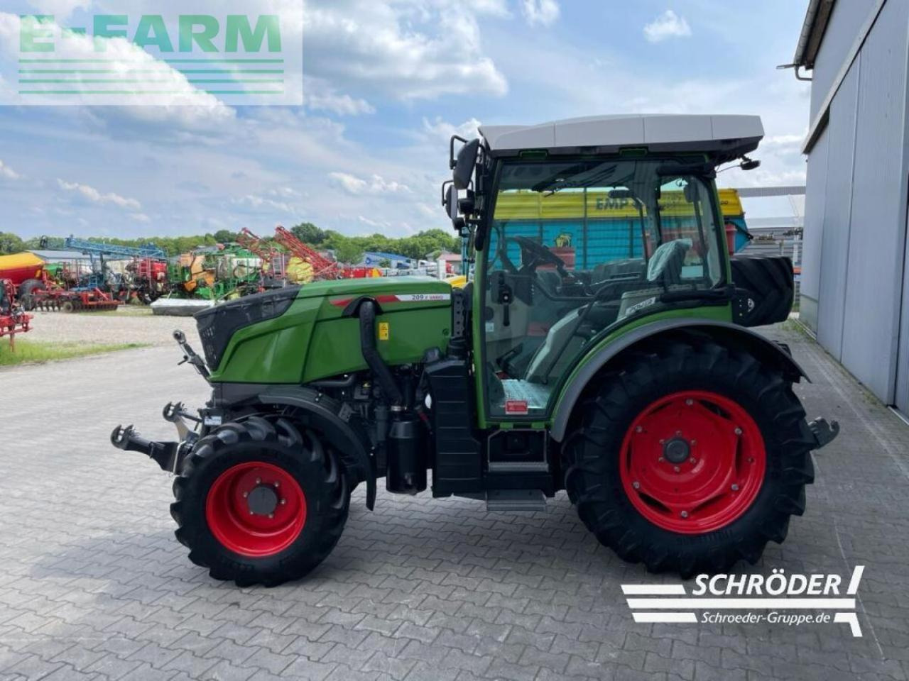 Fendt 209 f vario gen3 power F - Traktors: foto 4 Fendt 209 f vario gen3 power F - Traktors: foto 4