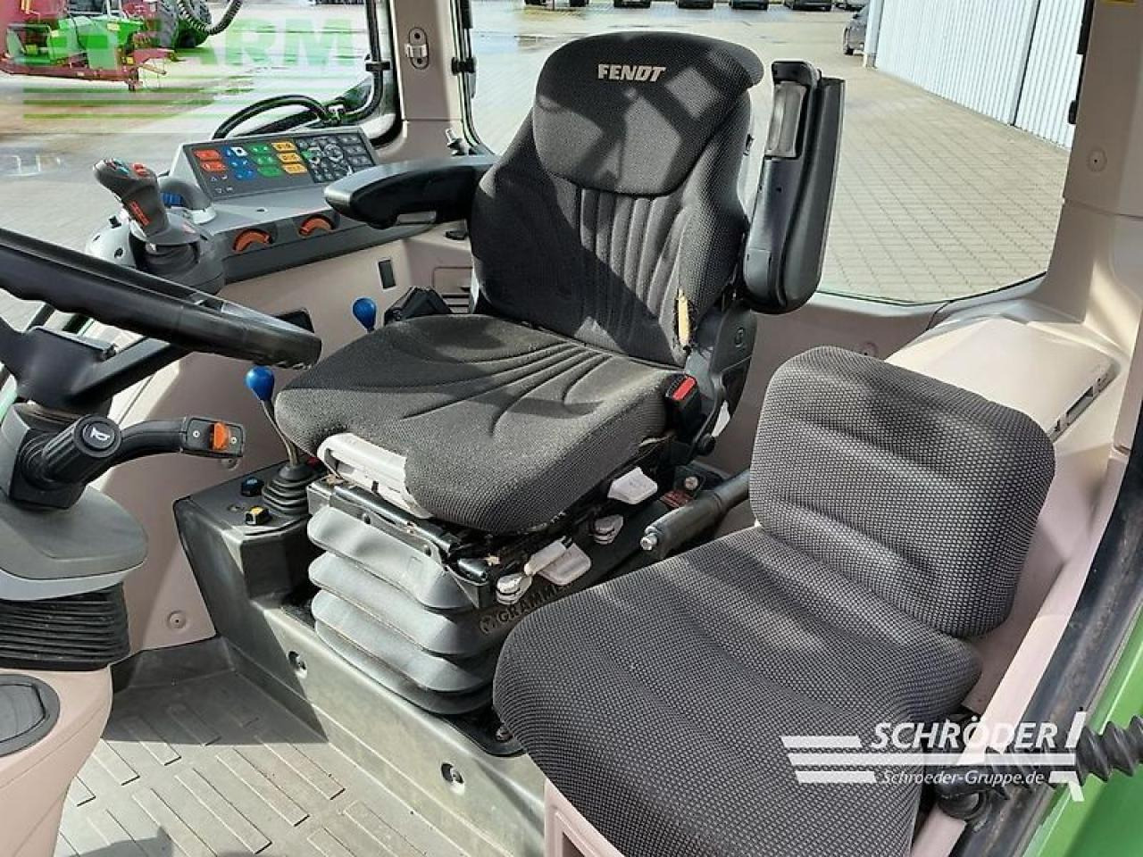 Fendt 310 vario s4 power Power - Traktors: foto 5 Fendt 310 vario s4 power Power - Traktors: foto 5