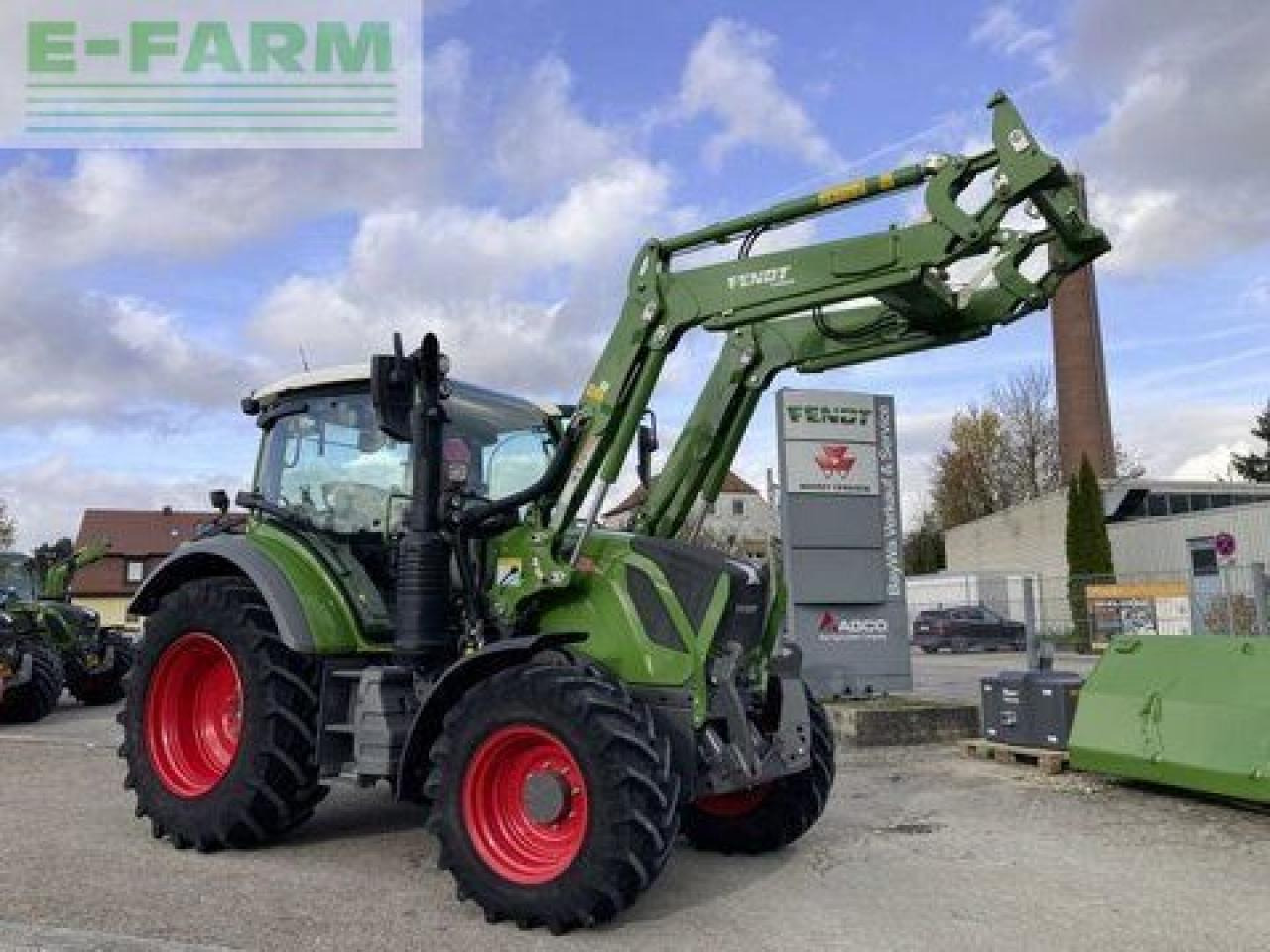 Fendt 311 vario s4 profi plus ProfiPlus - Traktors: foto 1 Fendt 311 vario s4 profi plus ProfiPlus - Traktors: foto 1