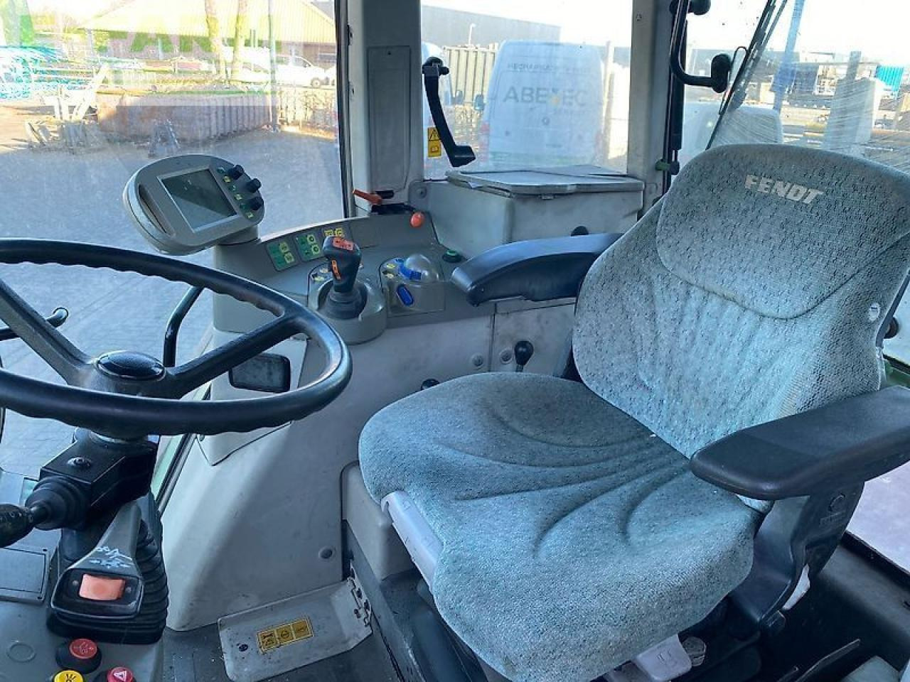 Fendt 411 vario - Traktors: foto 3 Fendt 411 vario - Traktors: foto 3