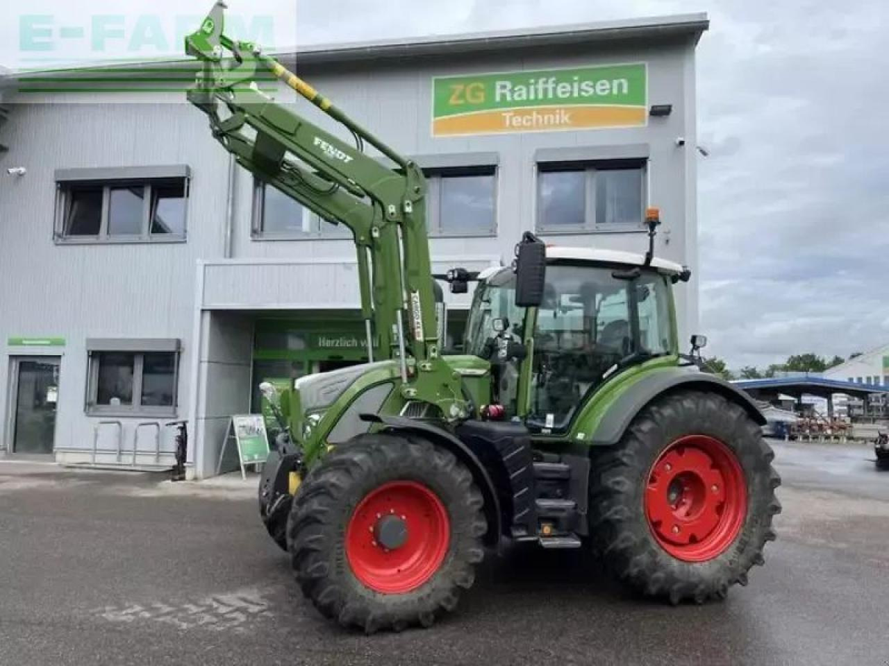 Fendt 516 vario - Traktors: foto 1 Fendt 516 vario - Traktors: foto 1
