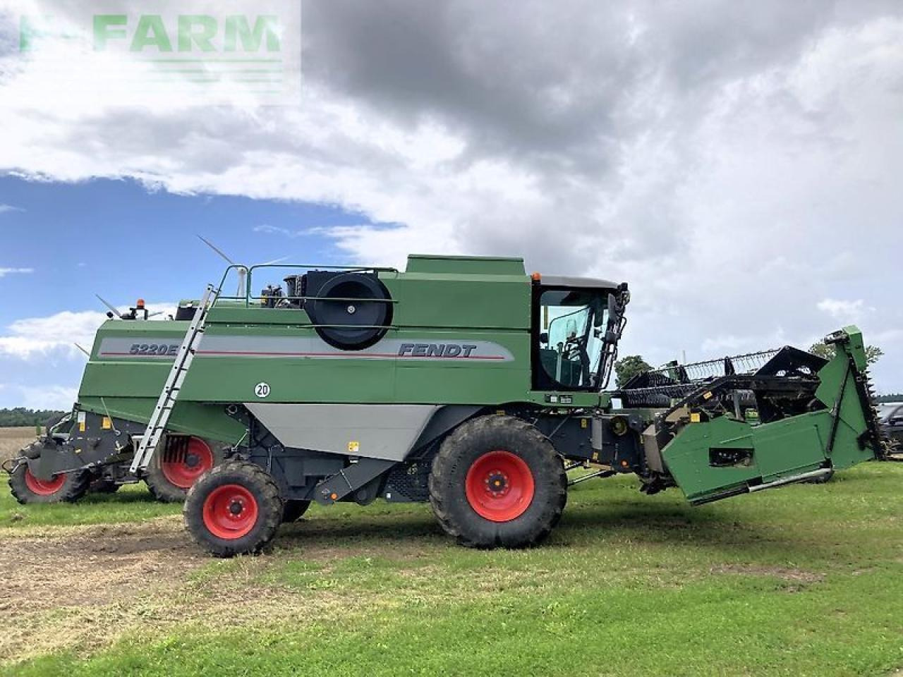 Fendt 5220 e mähdrescher mit biso vx 550 vario - Labības kombains: foto 1 Fendt 5220 e mähdrescher mit biso vx 550 vario - Labības kombains: foto 1