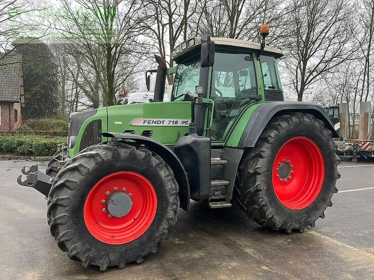 Fendt 718 com3 - Traktors: foto 1 Fendt 718 com3 - Traktors: foto 1