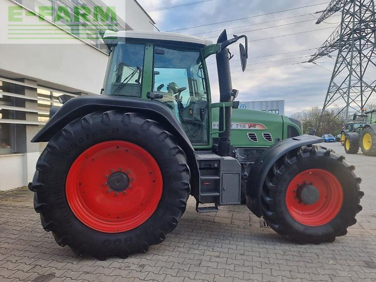 Fendt 718 vario comiii - Traktors: foto 5 Fendt 718 vario comiii - Traktors: foto 5