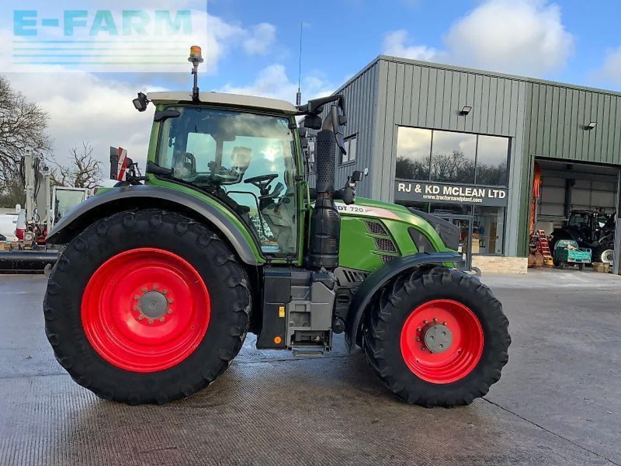 Fendt 720 power plus tractor (st25225) - Traktors: foto 1 Fendt 720 power plus tractor (st25225) - Traktors: foto 1