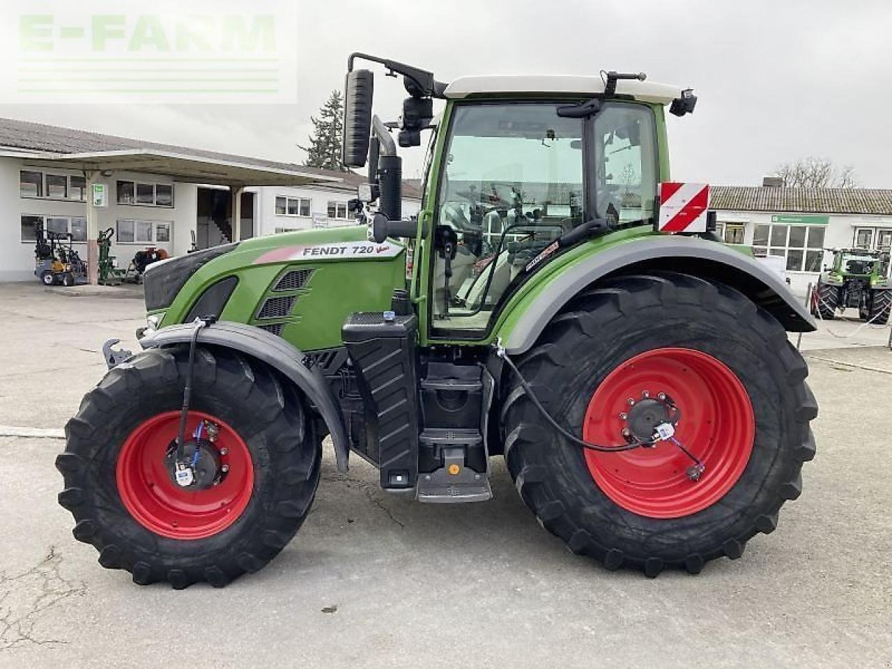 Fendt 720 vario s4 profi plus - Traktors: foto 5 Fendt 720 vario s4 profi plus - Traktors: foto 5