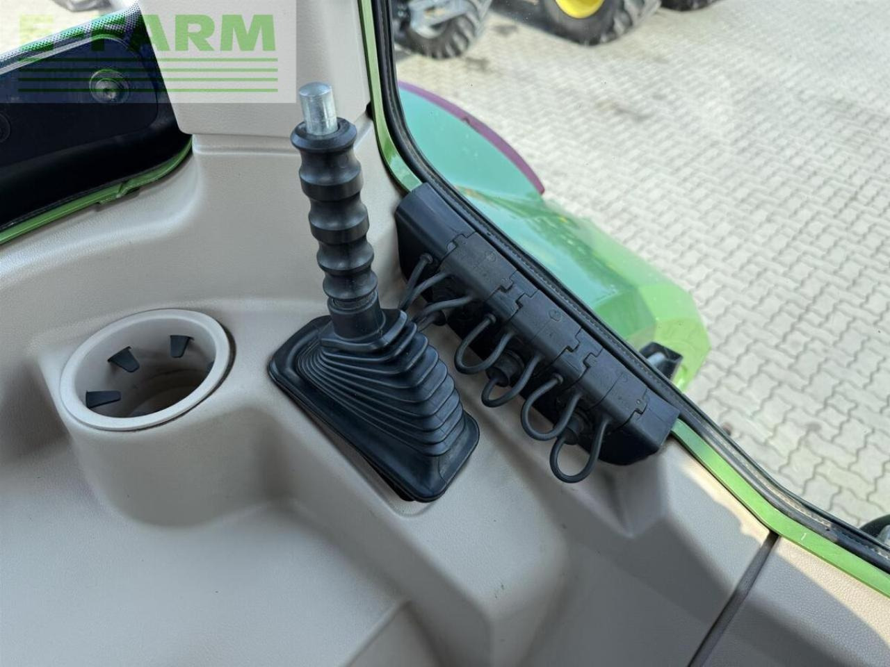 Traktors Fendt 724 power: foto 18