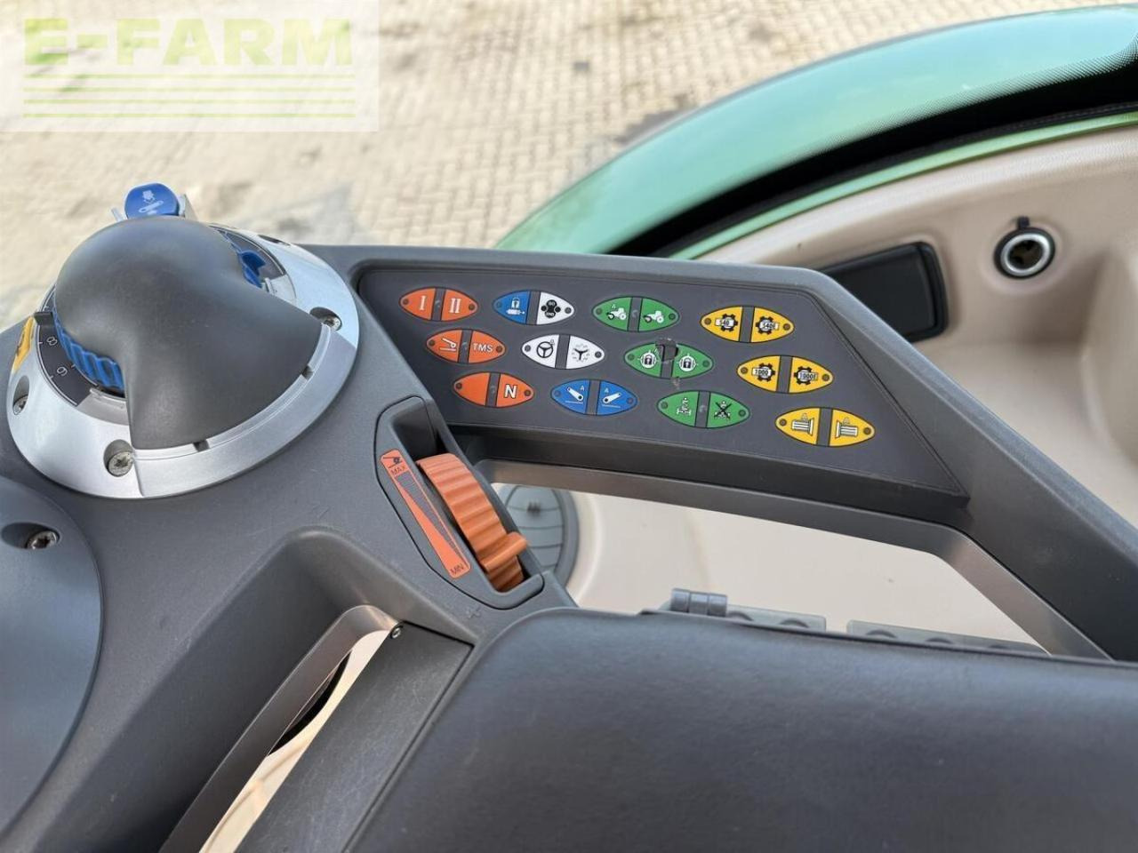 Traktors Fendt 724 power: foto 17