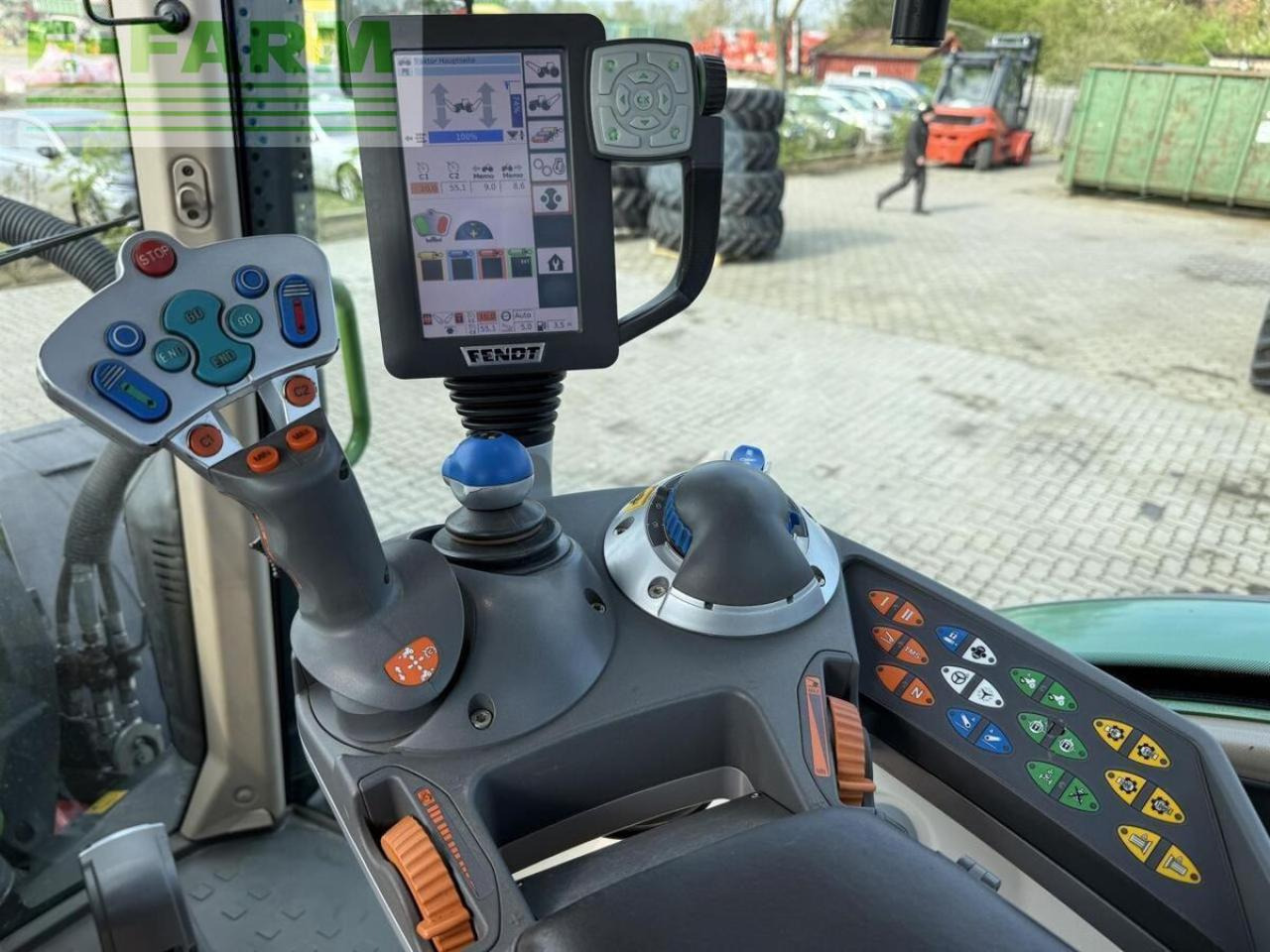Traktors Fendt 724 power: foto 16