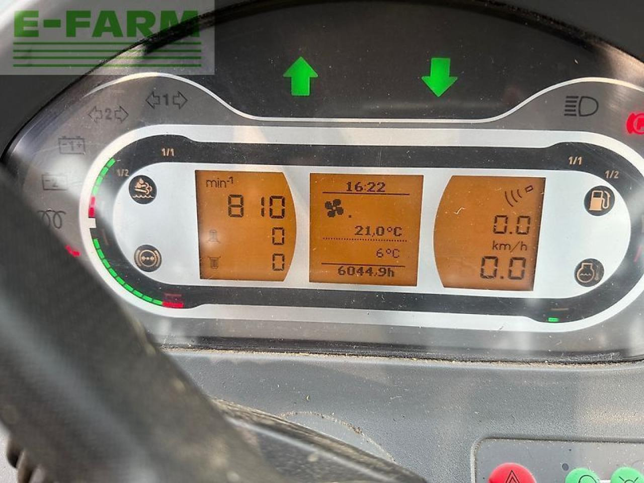 Fendt 724 s4 - Traktors: foto 4 Fendt 724 s4 - Traktors: foto 4