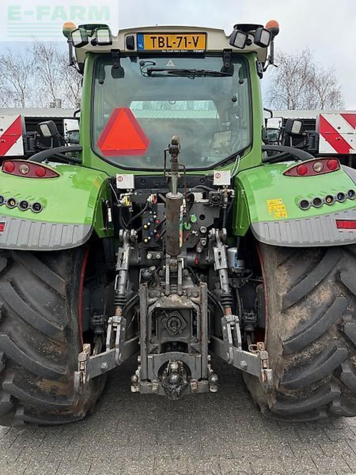 Fendt 724 s4 - Traktors: foto 5 Fendt 724 s4 - Traktors: foto 5
