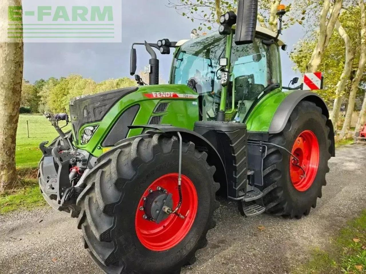 Fendt 724 vario 724 gen6 power plus reifendrucksystem rtk ( 718 720 72 - Traktors: foto 1 Fendt 724 vario 724 gen6 power plus reifendrucksystem rtk ( 718 720 72 - Traktors: foto 1