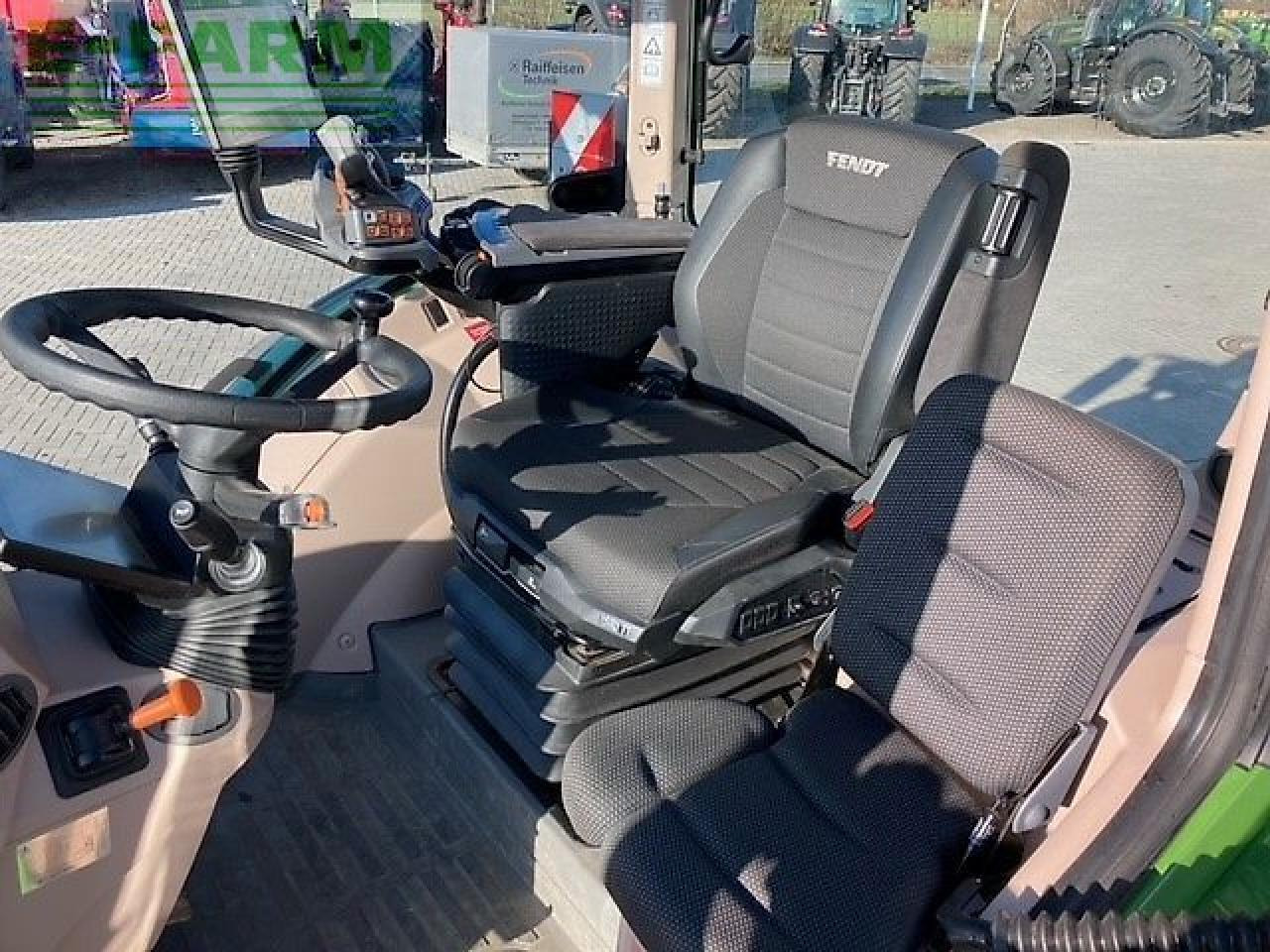 Fendt 724 vario gen7 profi+ - Traktors: foto 4 Fendt 724 vario gen7 profi+ - Traktors: foto 4