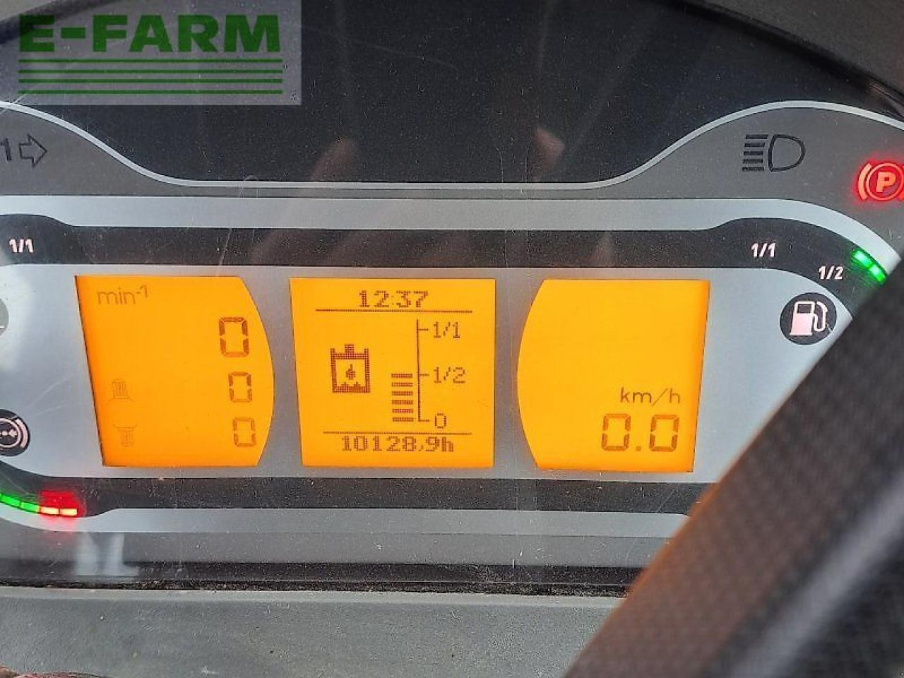 Traktors Fendt 724 vario power Power: foto 8
