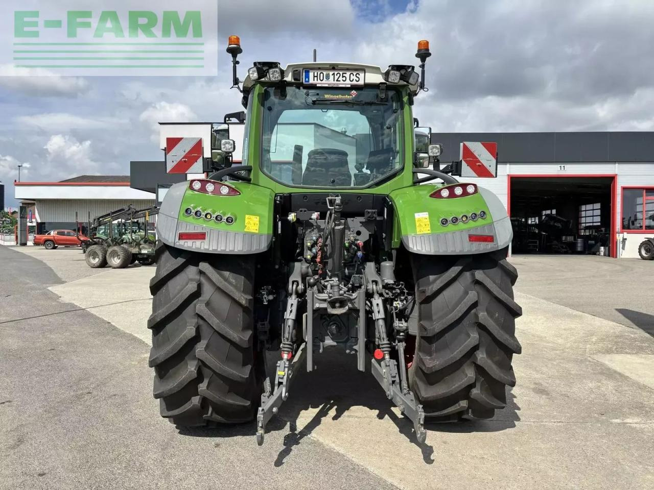 Fendt 724 vario profi+ ProfiPlus - Traktors: foto 4 Fendt 724 vario profi+ ProfiPlus - Traktors: foto 4
