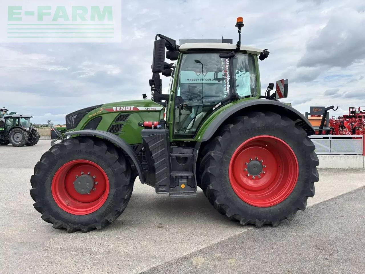 Fendt 724 vario profi+ - Traktors: foto 3 Fendt 724 vario profi+ - Traktors: foto 3