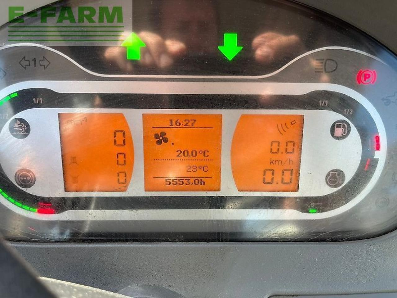 Fendt 724 vario profi-plus ProfiPlus - Traktors: foto 4 Fendt 724 vario profi-plus ProfiPlus - Traktors: foto 4