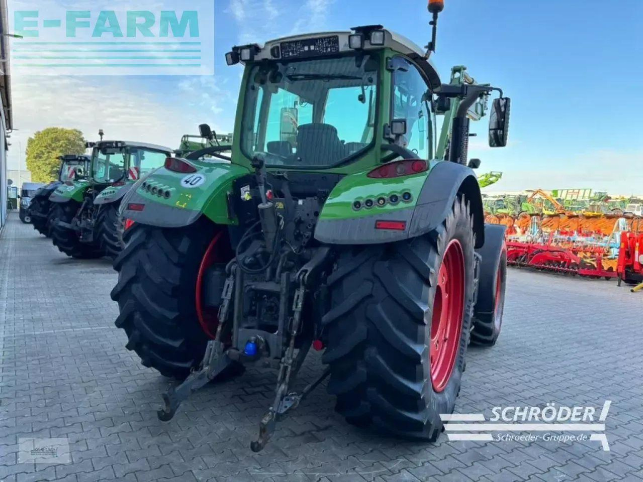 Fendt 724 vario s4 profi plus ProfiPlus - Traktors: foto 3 Fendt 724 vario s4 profi plus ProfiPlus - Traktors: foto 3
