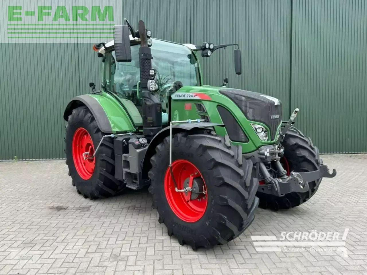 Fendt 724 vario s4 profi plus ProfiPlus - Traktors: foto 1 Fendt 724 vario s4 profi plus ProfiPlus - Traktors: foto 1