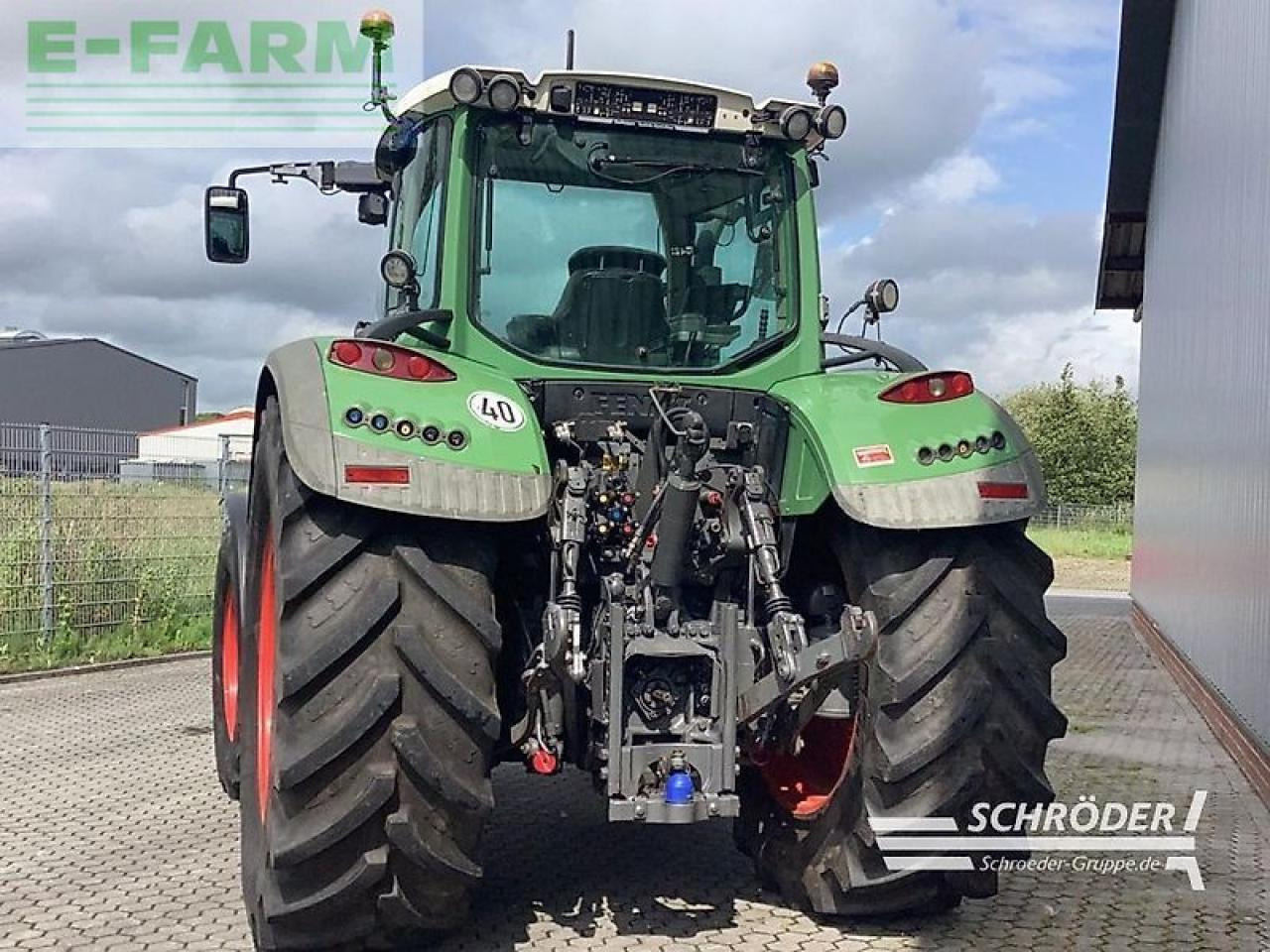 Fendt 724 vario scr profi plus ProfiPlus - Traktors: foto 2 Fendt 724 vario scr profi plus ProfiPlus - Traktors: foto 2