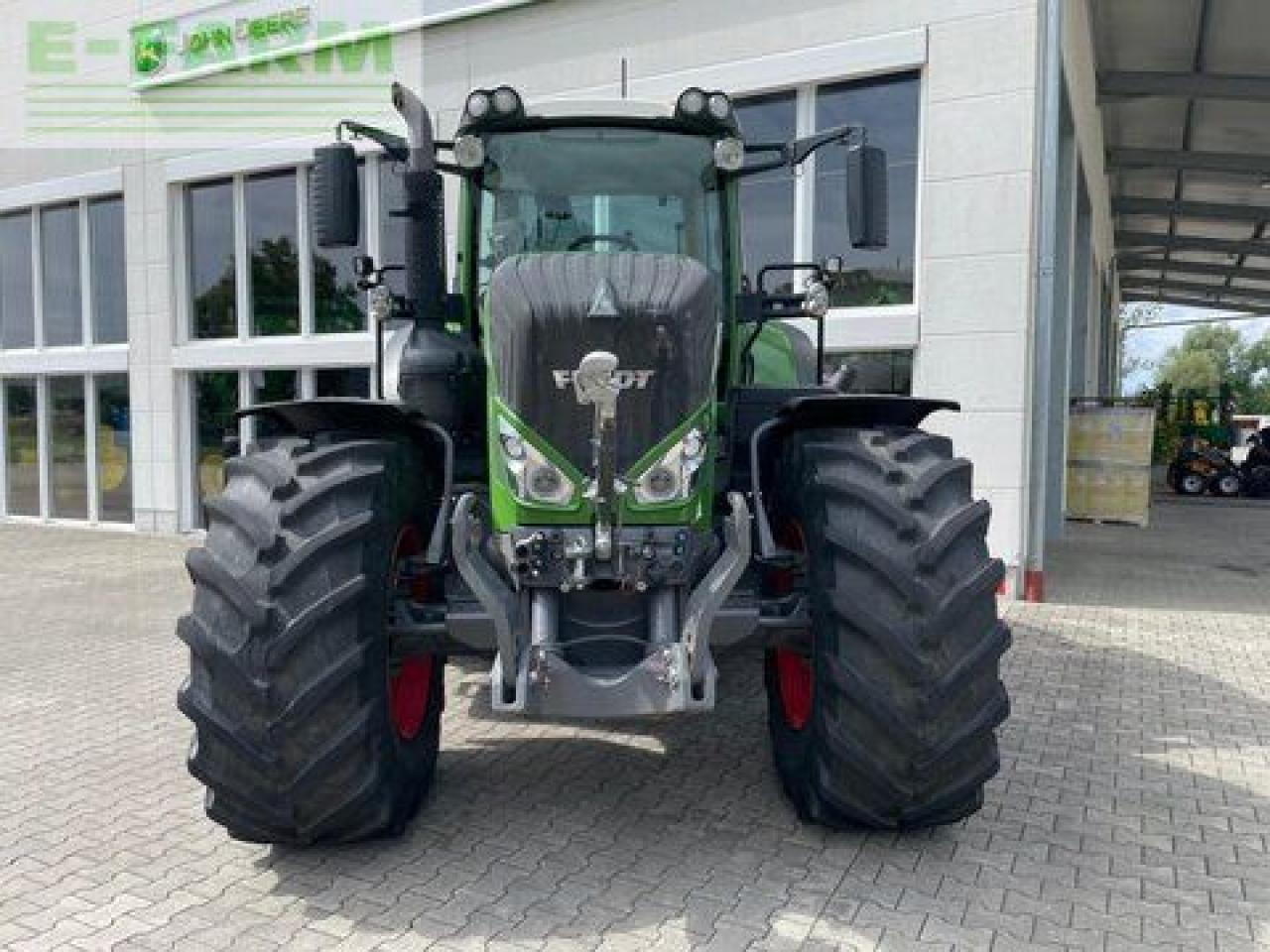 Fendt 828 vario profiplus ProfiPlus - Traktors: foto 4 Fendt 828 vario profiplus ProfiPlus - Traktors: foto 4