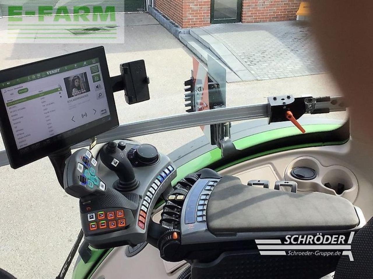 Traktors Fendt 936 vario gen7 profi plus ProfiPlus: foto 11 Traktors Fendt 936 vario gen7 profi plus ProfiPlus: foto 11