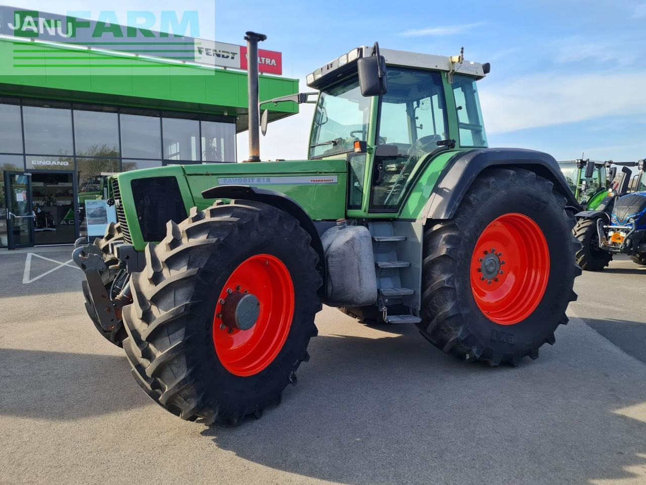 Fendt favorit 818 - Traktors: foto 1 Fendt favorit 818 - Traktors: foto 1