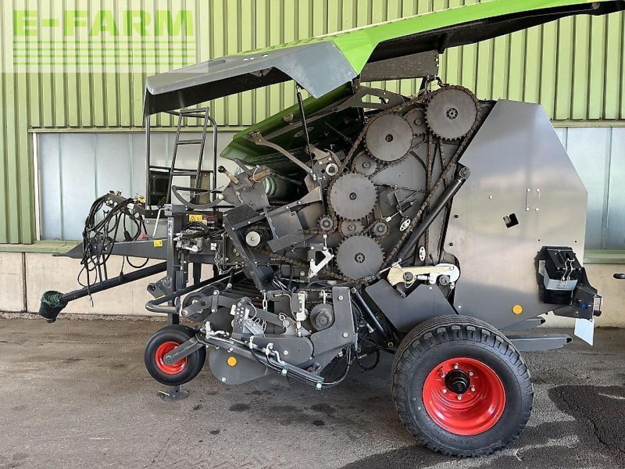 Fendt rotana 130 f xtra - Kīpu prese: foto 4 Fendt rotana 130 f xtra - Kīpu prese: foto 4
