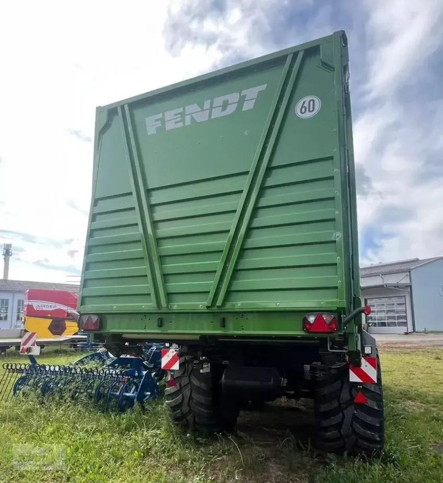 Fendt tigo 75 xr neu und unbenutzt - mit guter ausstattung und 3 dosierwalzen - Savācējpiekabe: foto 5 Fendt tigo 75 xr neu und unbenutzt - mit guter ausstattung und 3 dosierwalzen - Savācējpiekabe: foto 5