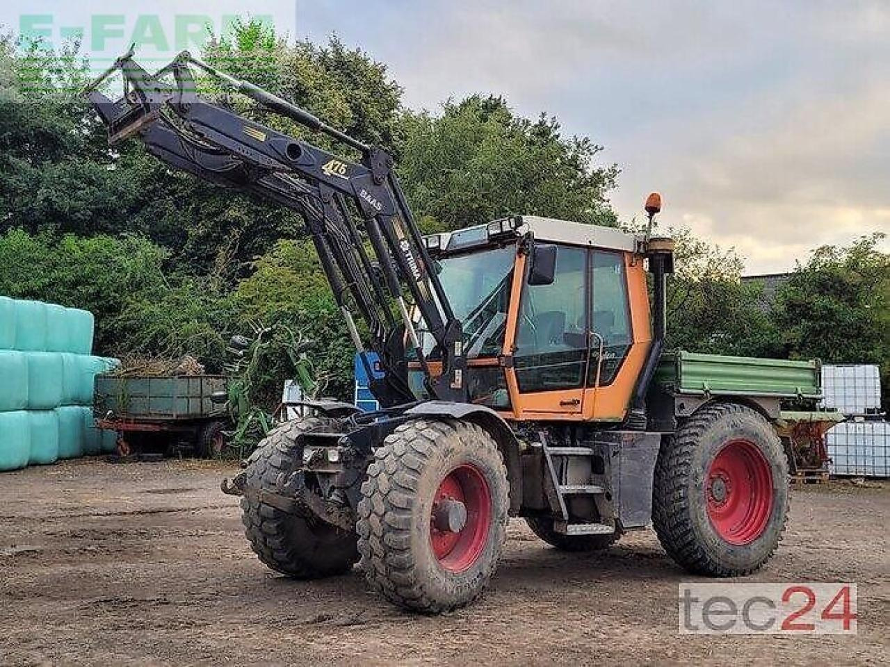 Fendt xylon 522 - Traktors: foto 1 Fendt xylon 522 - Traktors: foto 1