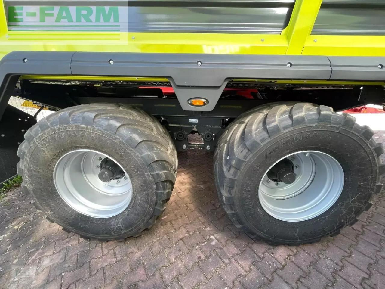 Fliegl cargos 740 - Lauksaimniecības piekabe-pašizgāzējs: foto 4 Fliegl cargos 740 - Lauksaimniecības piekabe-pašizgāzējs: foto 4