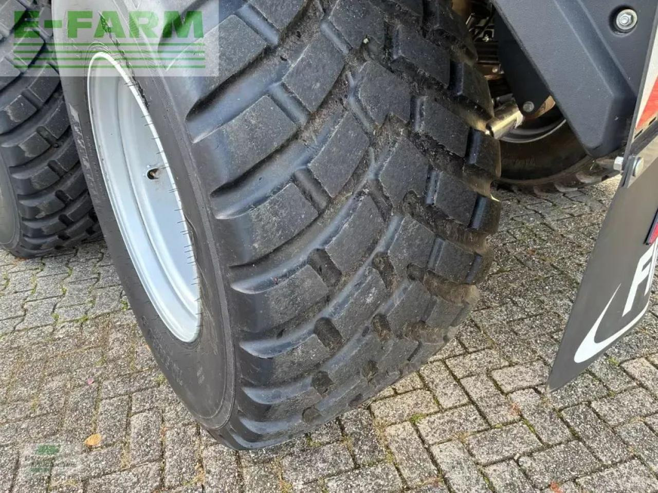 Lauksaimniecības piekabe-pašizgāzējs Fliegl cargos 750 trend: foto 9