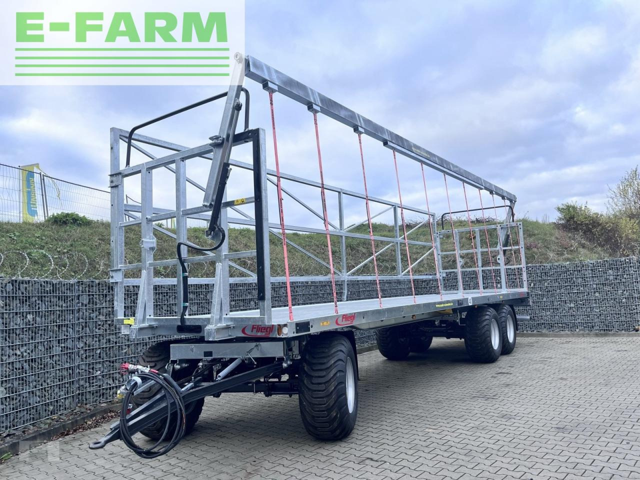 Fliegl dpw 210 bl ultra - Lauksaimniecības piekabe: foto 1 Fliegl dpw 210 bl ultra - Lauksaimniecības piekabe: foto 1