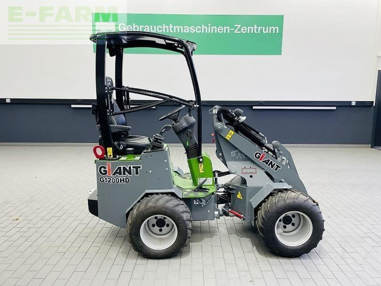 Giant g 1200 - Mini-ekskavators: foto 4 Giant g 1200 - Mini-ekskavators: foto 4