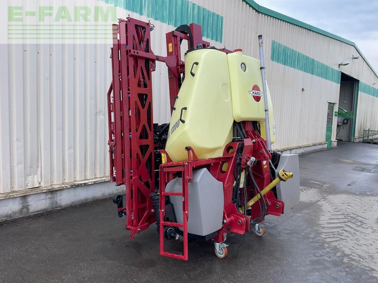 Hardi MEGA 1200 - Piekabināmais miglotājs: foto 4 Hardi MEGA 1200 - Piekabināmais miglotājs: foto 4