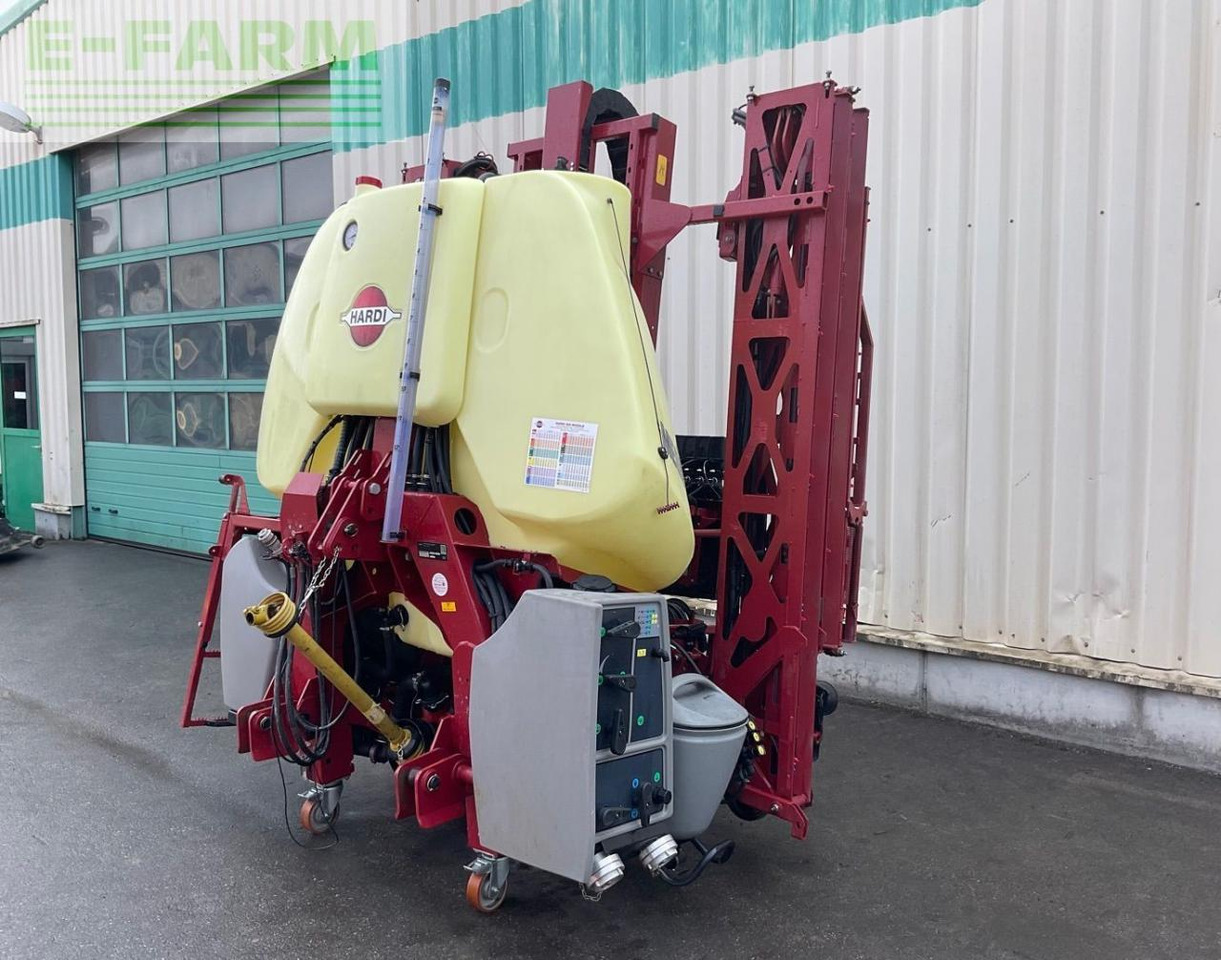Hardi MEGA 1200 - Piekabināmais miglotājs: foto 1 Hardi MEGA 1200 - Piekabināmais miglotājs: foto 1