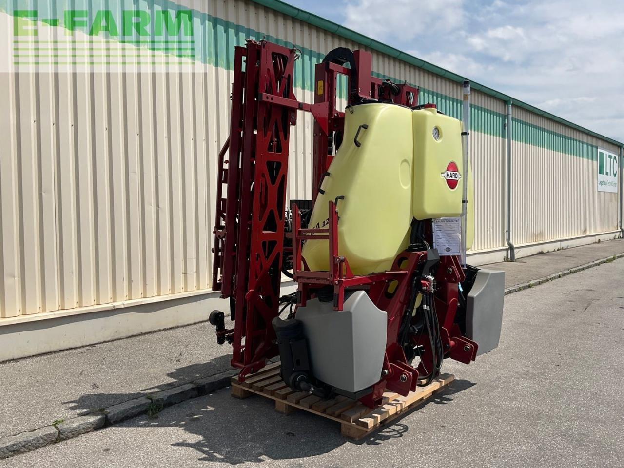 Hardi Mega 1200 - Piekabināmais miglotājs: foto 4 Hardi Mega 1200 - Piekabināmais miglotājs: foto 4