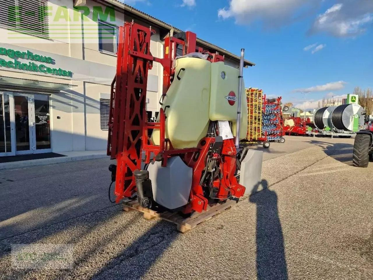 Hardi mega 12 - Piekabināmais miglotājs: foto 2 Hardi mega 12 - Piekabināmais miglotājs: foto 2