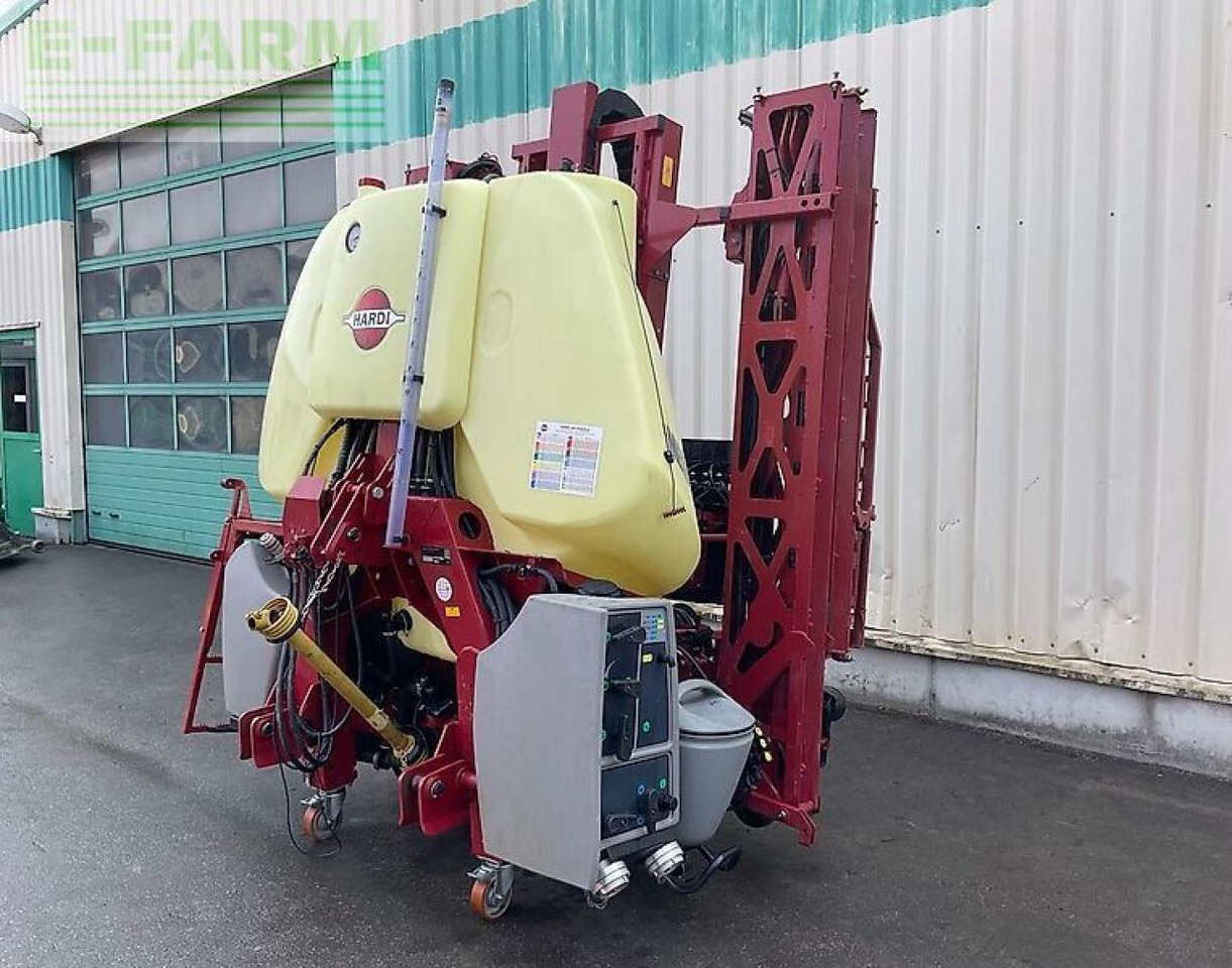 Hardi mega 1200 - Piekabināmais miglotājs: foto 1 Hardi mega 1200 - Piekabināmais miglotājs: foto 1