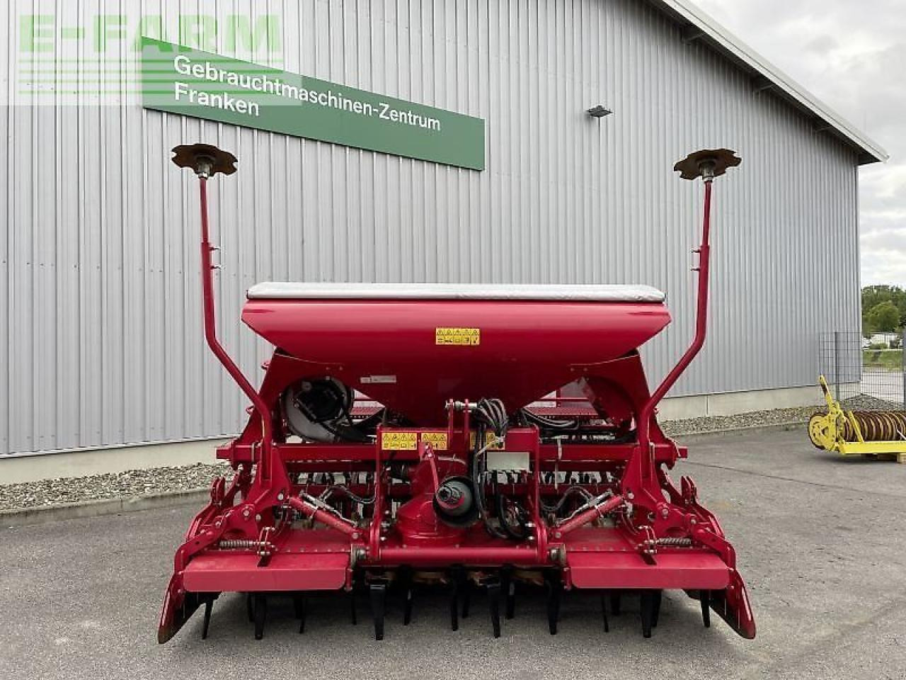 Horsch express 3 kr - Sējmašīna: foto 2 Horsch express 3 kr - Sējmašīna: foto 2
