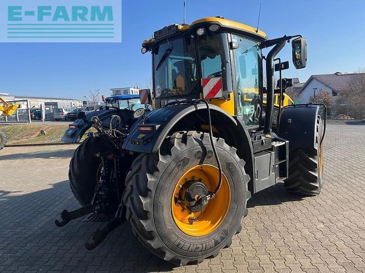 JCB 4220 fastrac - Traktors: foto 3 JCB 4220 fastrac - Traktors: foto 3