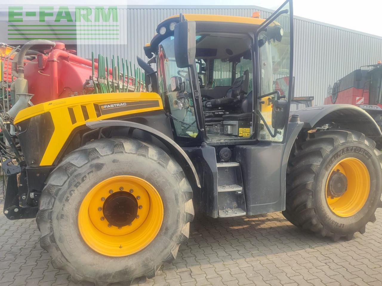 JCB 4220 fastrac - Traktors: foto 3 JCB 4220 fastrac - Traktors: foto 3