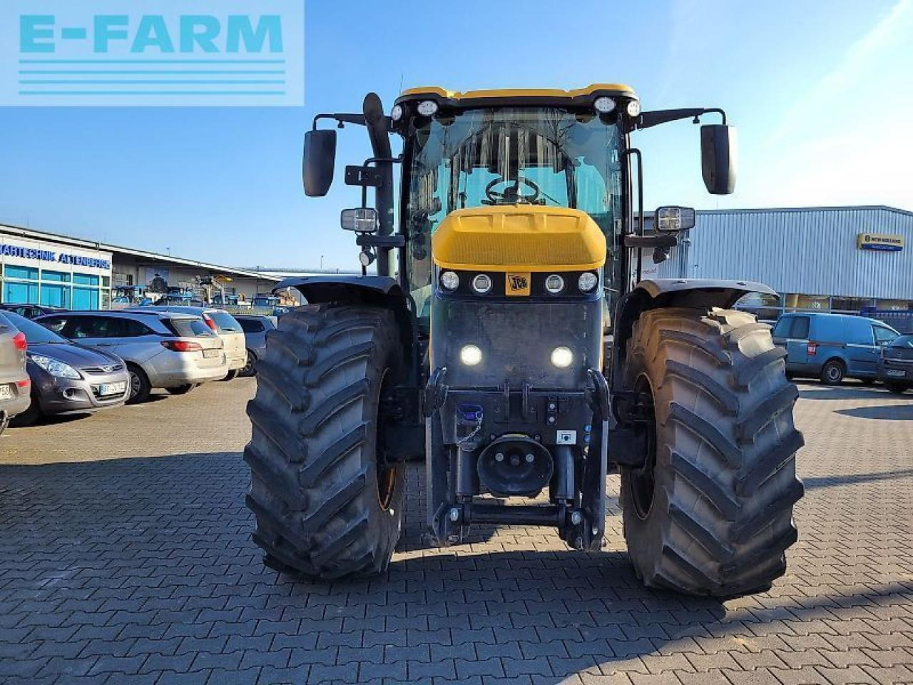 JCB 4220 fastrac - Traktors: foto 2 JCB 4220 fastrac - Traktors: foto 2