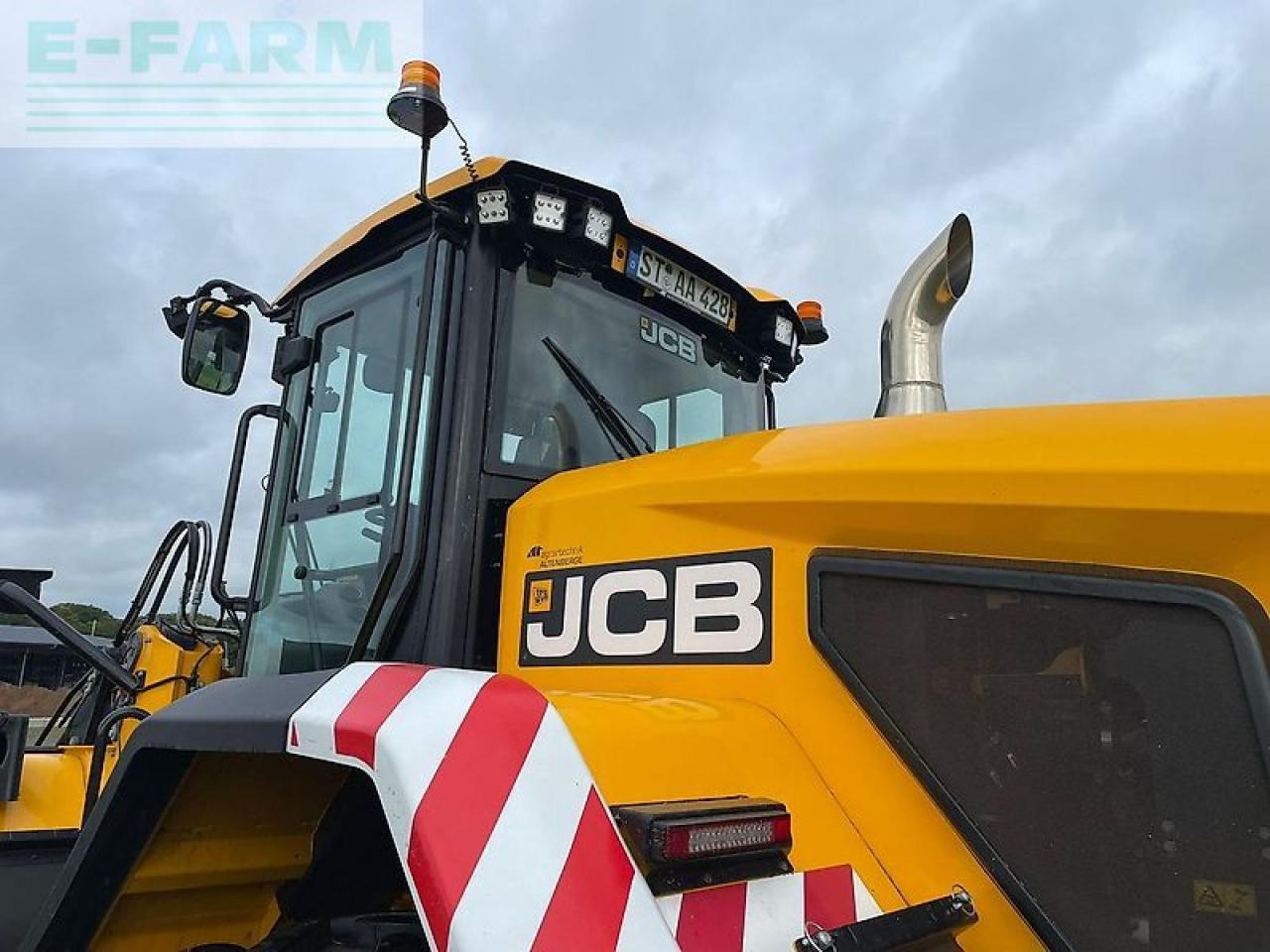 Mini-ekskavators JCB 427 agri: foto 7