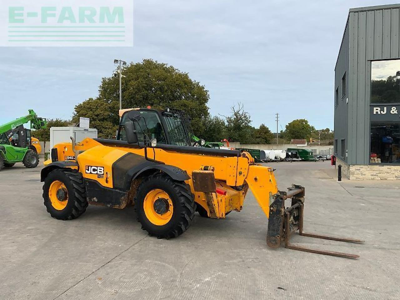 JCB 540-140 hi viz telehandler (st24049) - Teleskopiskais iekrāvējs: foto 2 JCB 540-140 hi viz telehandler (st24049) - Teleskopiskais iekrāvējs: foto 2