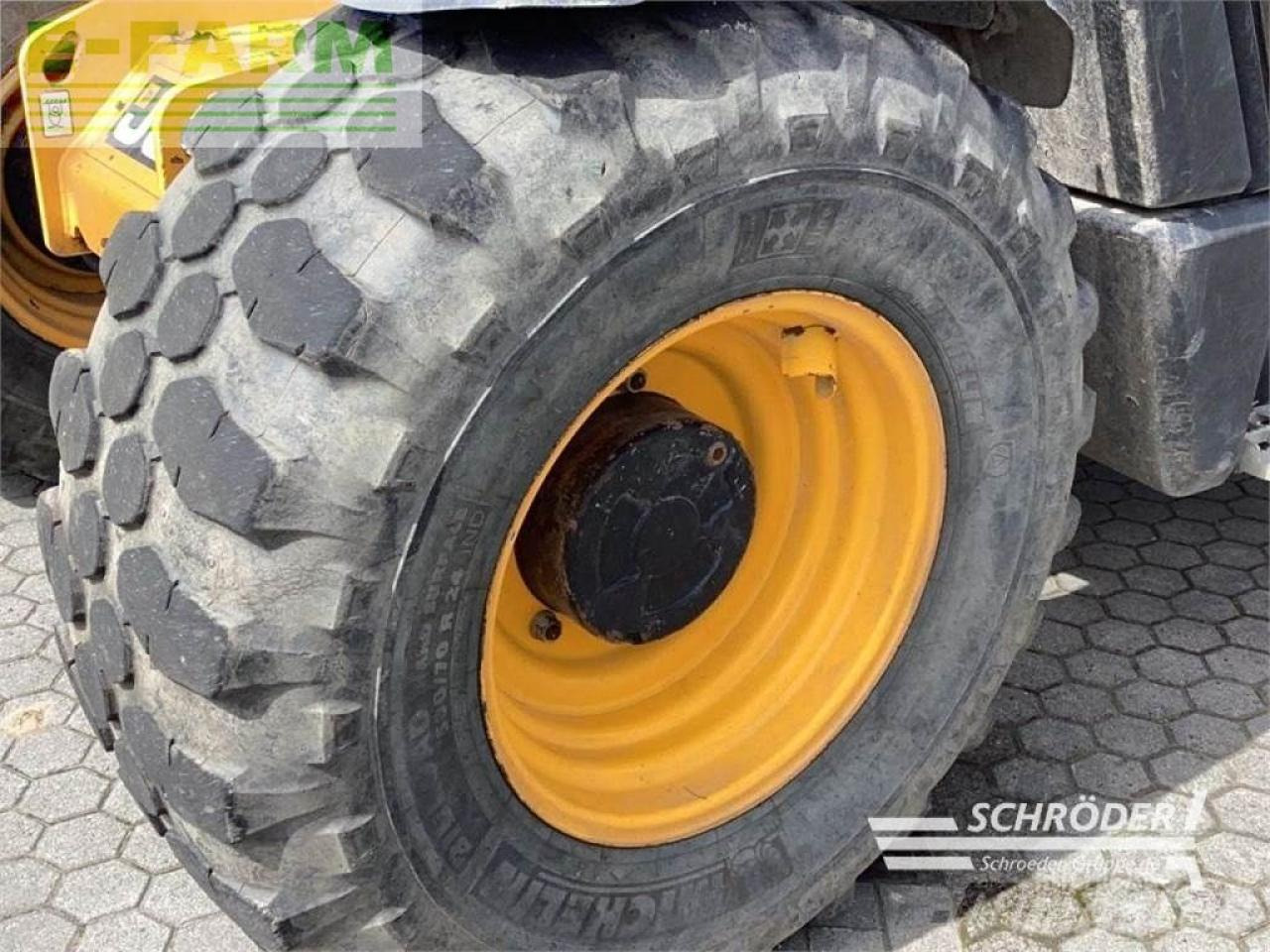 JCB 541-70 agri - Teleskopiskais iekrāvējs: foto 2 JCB 541-70 agri - Teleskopiskais iekrāvējs: foto 2